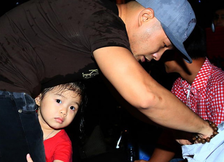 Anh Tuan MTV dua con gai di tap liveshow Phuong Thanh hinh anh