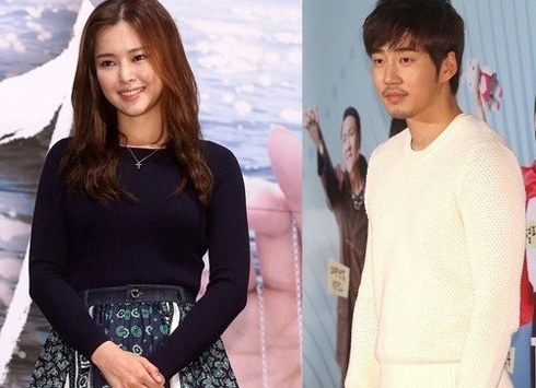 Hoa hau Han Lee Honney tinh tu voi nguoi yeu giua chon dong hinh anh