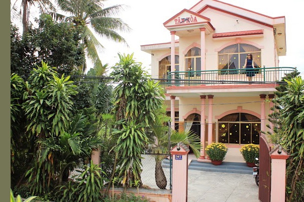 Tham nha xinh cua ca si chuyen gioi Di Yen Quynh o Phu Yen hinh anh