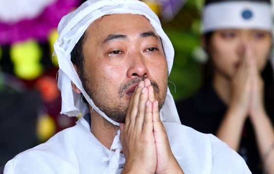 Dong tam su xuc dong cua Nguyen Quang Dung ve ba hinh anh