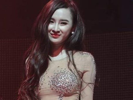 Chua chinh thuc cap phep bieu dien cho Angela Phuong Trinh hinh anh