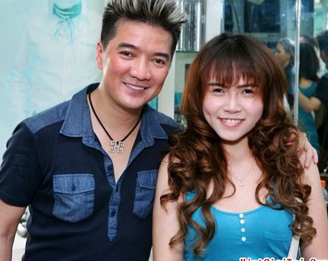 Diem Huong The Voice thuong xuyen bi thay co danh khi di hoc hinh anh