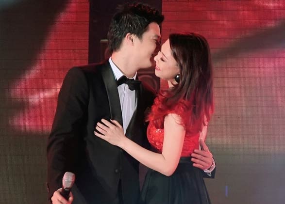 Thanh Thao suyt ngat xiu khi song ca cung Quang Dung hinh anh