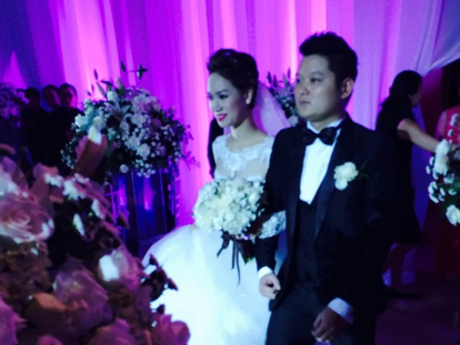 Vo chong Tra My chi nua ty mua 1.000 ghe cho hon le hinh anh