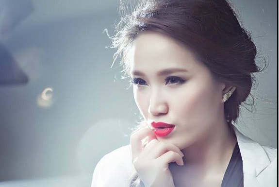 Bao Thy to Tam Tit chui bay, nhan tin ham doa me ban trai hinh anh