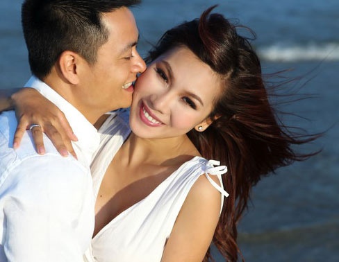 Khanh Ngoc chinh thuc thua nhan ly hon chong van dong vien hinh anh