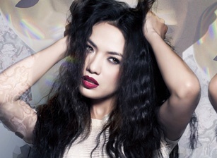 Tinna Tinh chi tien ty cho san pham am nhac moi hinh anh