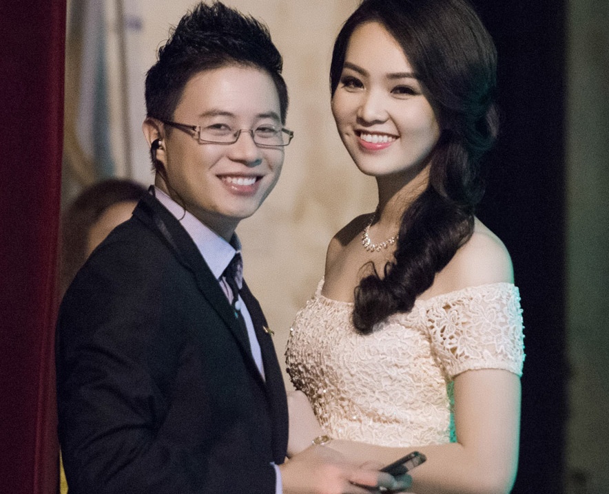 Thuy Van than mat voi MC Trinh Le Anh sau canh ga hinh anh