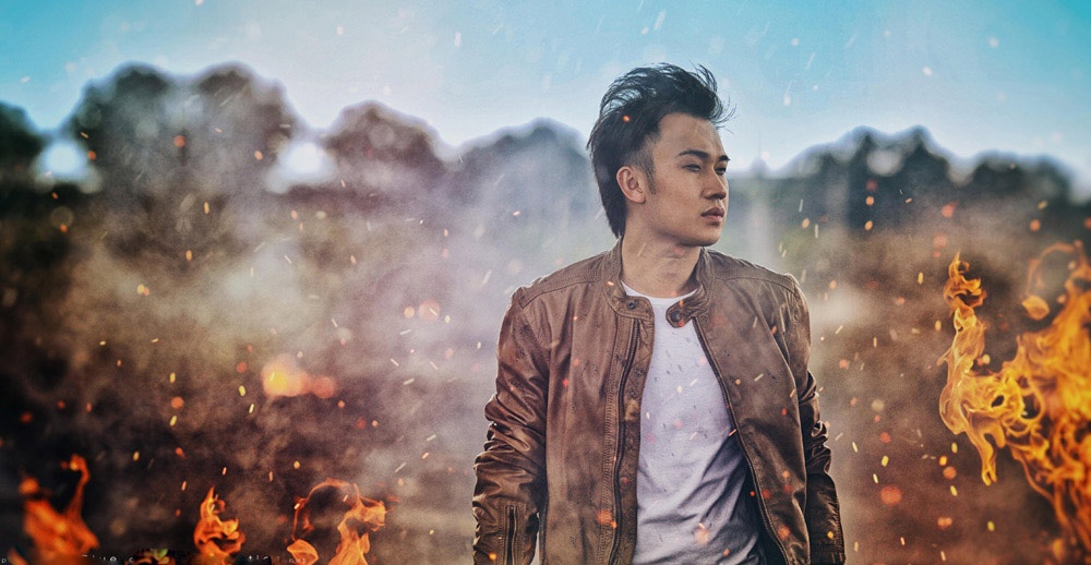 Đây là bài hát được Dương Triệu Vũ và Nguyễn Hải Phong kỳ vọng rất nhiều trong lần hợp tác này. Theo nam ca sĩ , đây là một bài hát rất khác lạ với chất nhạc mà khán giả đã quen thuộc với Dương Triệu Vũ suốt thời gian qua trong những bản ballad buồn.