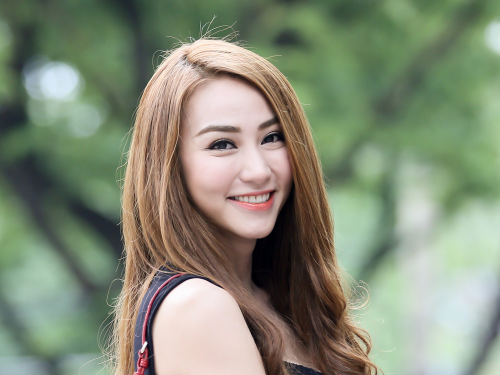 Ngan Khanh tiet lo chuyen tinh moi voi ban trai Viet kieu hinh anh