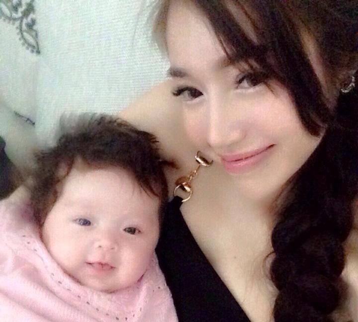 Elly Tran gap phien phuc vi cong khai con voi ban trai Tay hinh anh