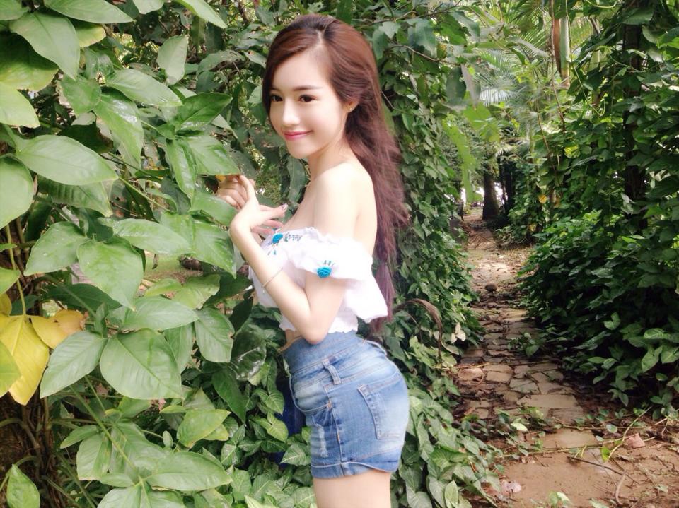 Elly Tran tron con gai Moc Tra ve que choi hinh anh