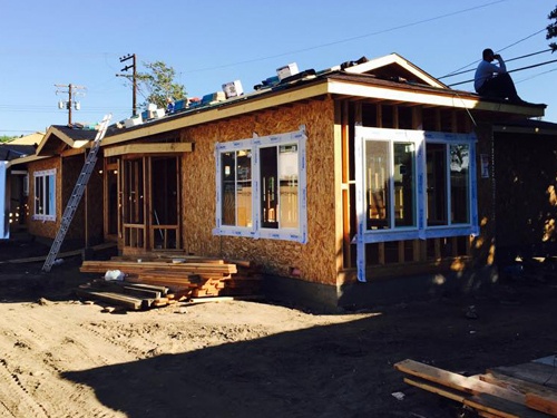 Bang Kieu xay biet thu go o My hinh anh