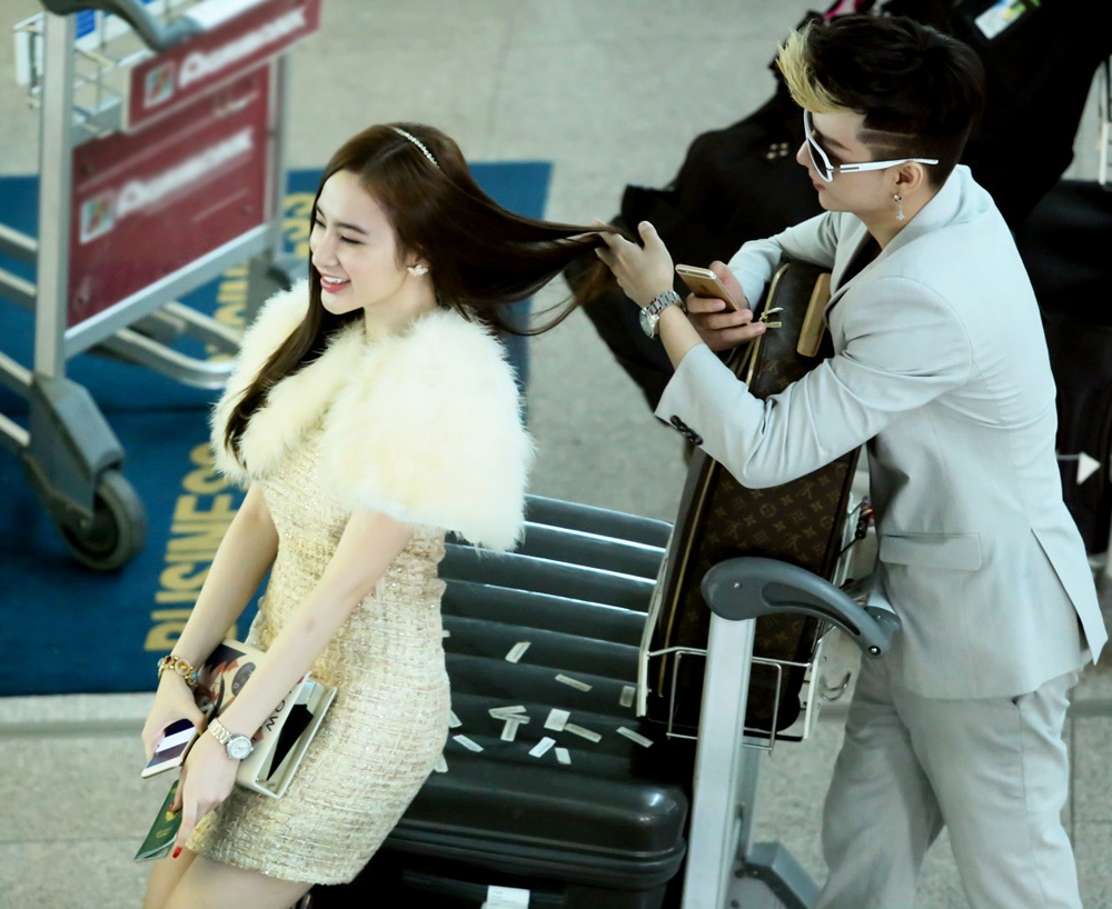 Angela Phuong Trinh tinh tu cung ban trai tin don o san bay hinh anh