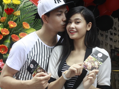 Tim hon ma Truong Quynh Anh giua chon dong nguoi hinh anh