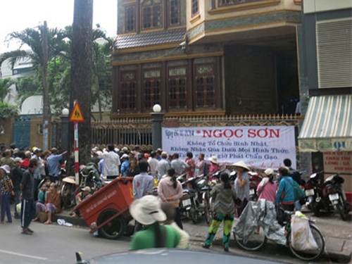 Vi sao Ngoc Son phat gao vao dip sinh nhat? hinh anh