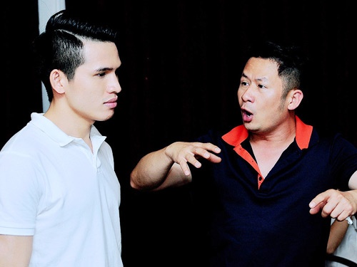 Bang Kieu che Quoc Thien khong tiec loi trong phong thu hinh anh