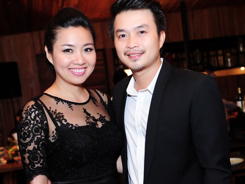 Le Khanh va chong sap cuoi rang ro di tiec hinh anh