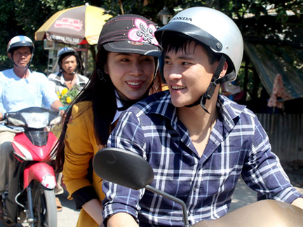 Chuyen tinh Thuy Tien - Cong Vinh 6 nam qua anh hinh anh