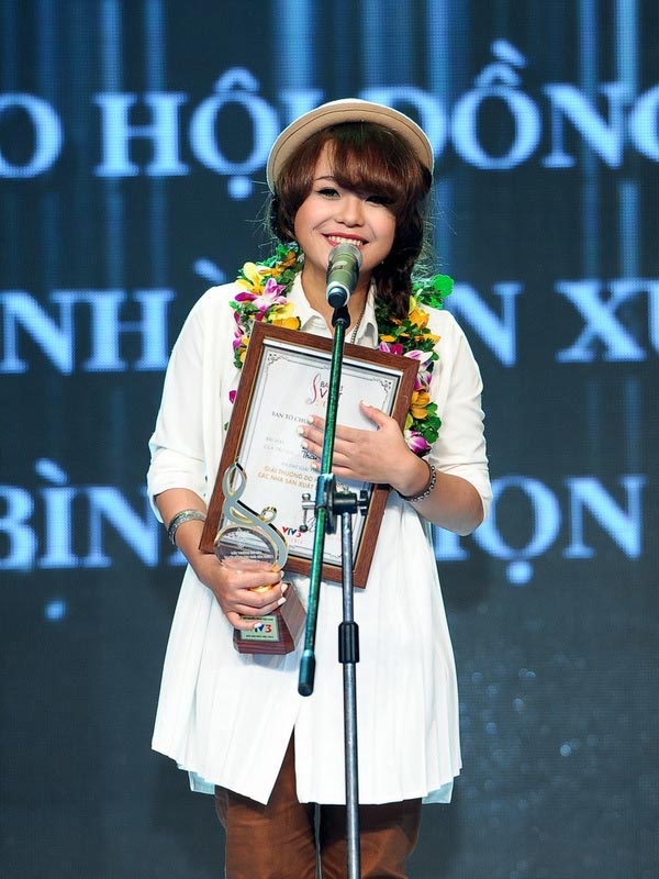 Dung yen - Sang tac va the hien Thai Trinh hinh anh