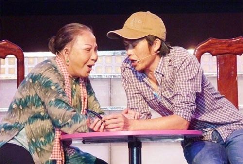 Chia se ve cuoc doi buon cua nghe si chuyen vai ac Hong Nga hinh anh