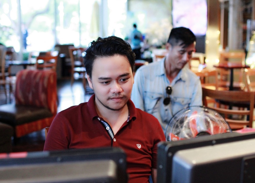 Hai đạo diễn của phim là Hoàng Duy và Đức Thịnh đã không ngại đầu tư thêm khoản kinh phí này để cho cảnh quay được tốt nhất mà không ảnh hưởng đến sức khỏe diễn viên tham gia.