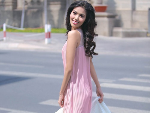 Ve quyen ru cua ung vien Miss World 2015 Lan Khue hinh anh
