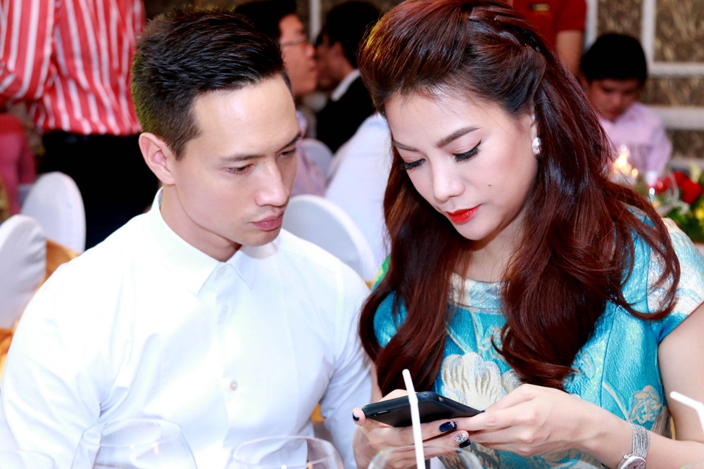 Truong Ngoc Anh - Kim Ly the hien tinh cam chon dong nguoi hinh anh