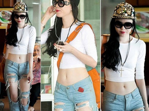 Sao Viet mat diem voi trang phuc jean xau xi hinh anh