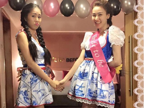 Le Phuong du tiec doc than cua Ngan Khanh o Singapore hinh anh