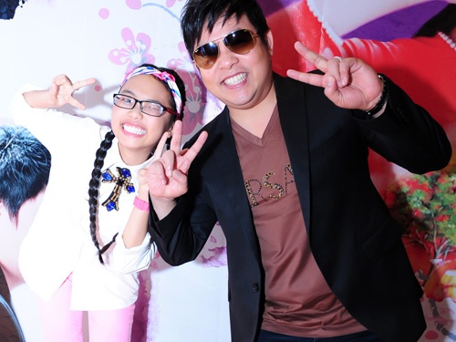 Phuong My Chi va bo nuoi Quang Le nhi nhanh truoc ong kinh hinh anh