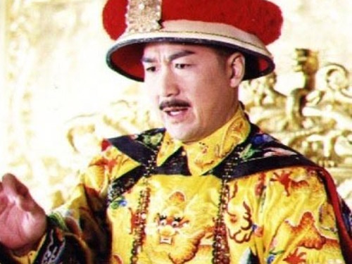 Cuoc doi la cua dien vien chuyen tri vai Can Long hinh anh