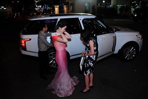 Cuoc song giau sang cua Hoa hau Ky Duyen sau dang quang hinh anh