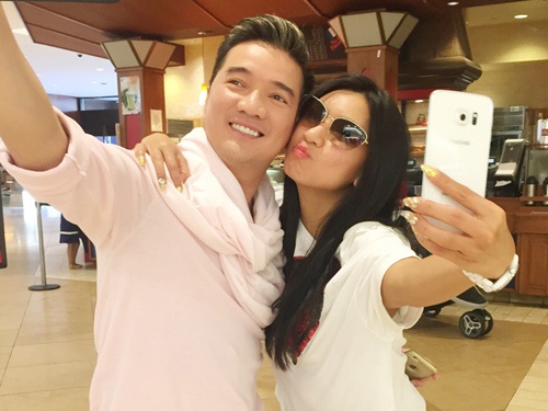 Mr. Dam tinh co gap Y Phung khi mua sam o My hinh anh