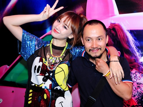 Hari Won nhi nhanh ben Tien Dat hinh anh