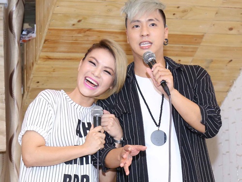 Tang Nhat Tue tang can khi xuat hien tai hop fan Hai Yen hinh anh