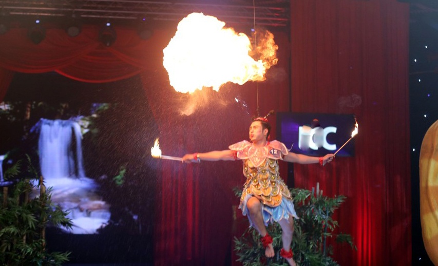 Tiet muc phun lua cua Bao Lam hinh anh