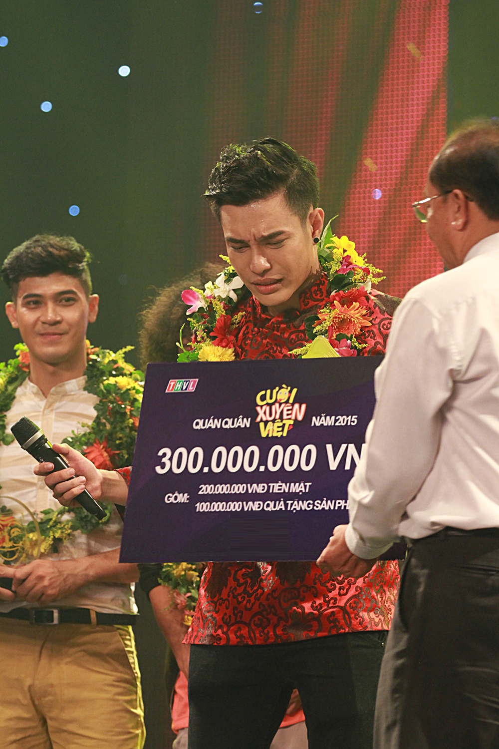 Những ngày đầu tập luyện, Bảo Lâm nhiều lần bị bỏng miệng, có khi không ăn được gì. Đáp lại những cố gắng, hiện tại Bảo Lâm là thành viên của sân khấu kịch Idecaf. Với danh hiệu quán quân Cười Xuyên Việt 2015, anh giành phần thưởng trị giá 300 triệu đồng. 