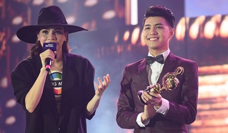 Video Le trao giai Zing Music Awards hinh anh