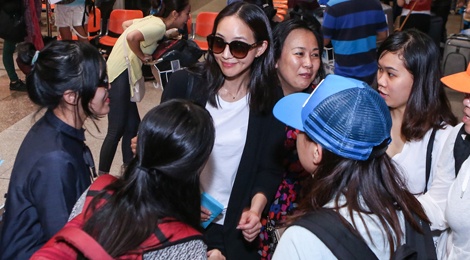 My nhan 'Vo My Nuong truyen ky' den TP HCM luc nua dem hinh anh