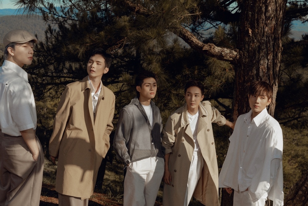 nhom nhac Viet tan ra anh 1