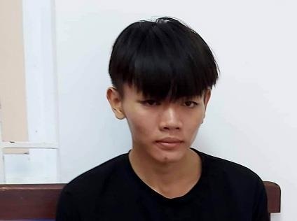 Nghi pham sat hai thieu nu 16 tuoi trong rung cao su bi bat hinh anh