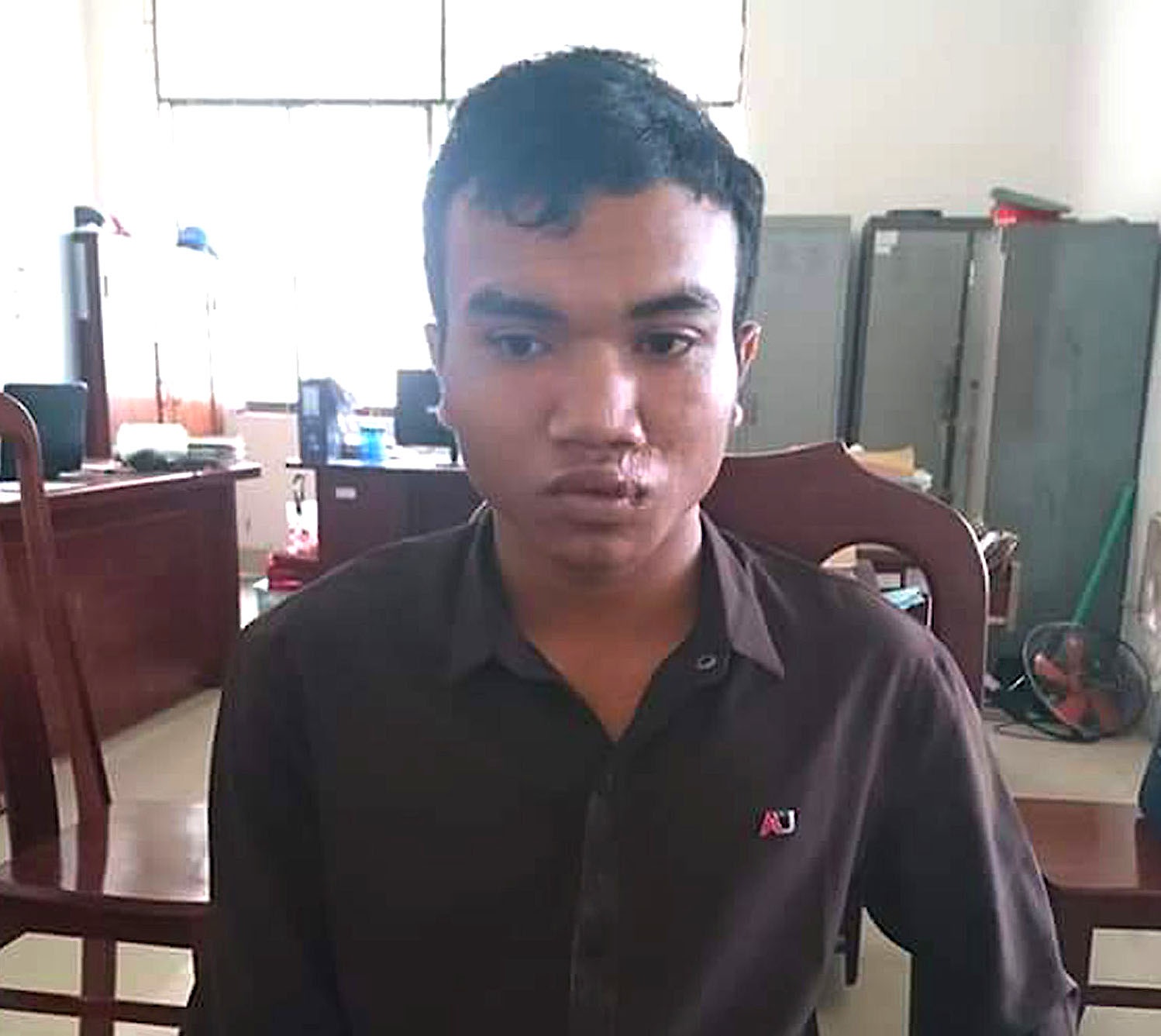 Bắt thanh niên hiếp dâm cướp tài sản ảnh 1 Bat thanh nien hiep dam cuop tai san anh 1