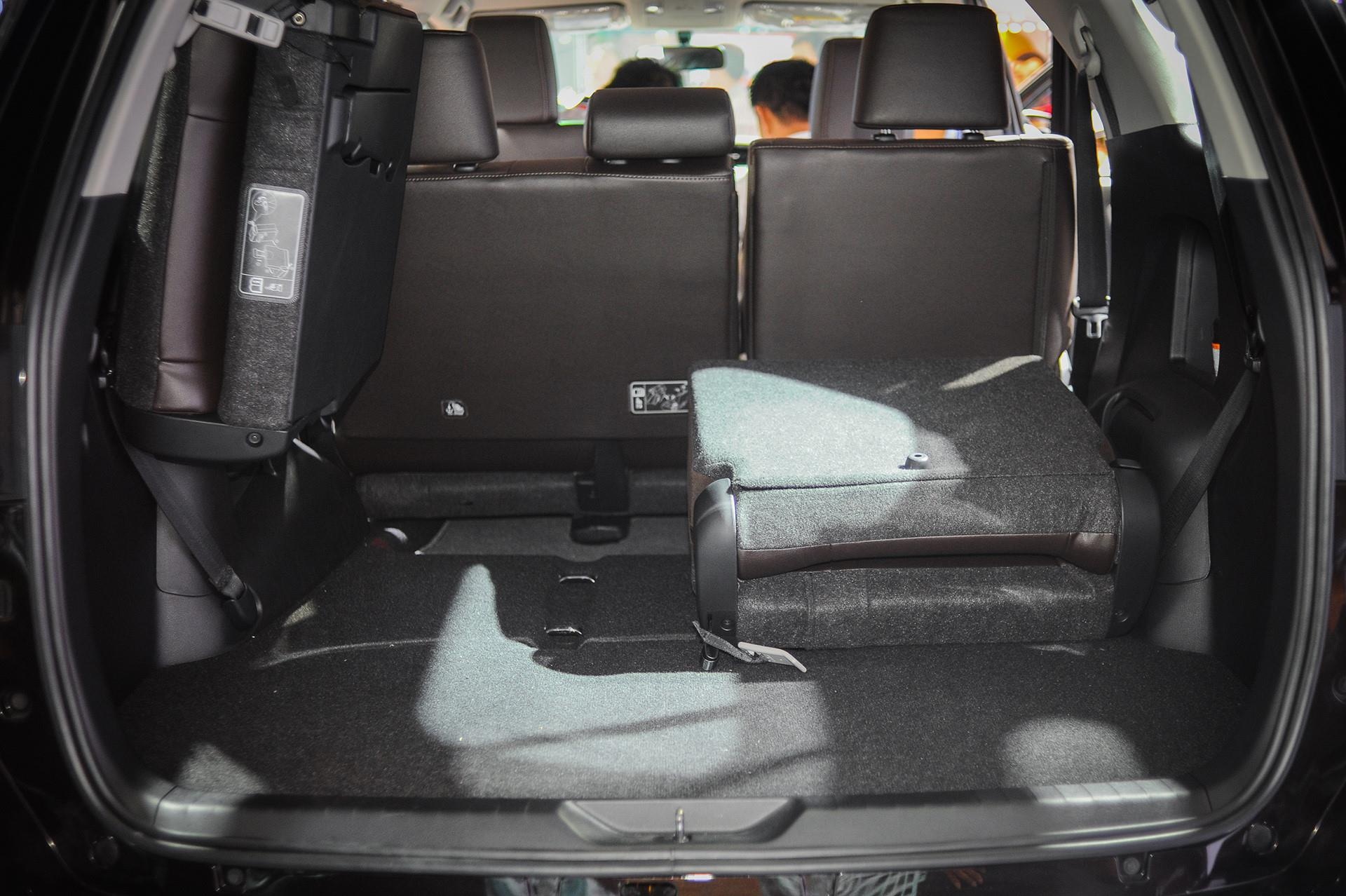 nissan,  terra,  toyota,  fortuner anh 3