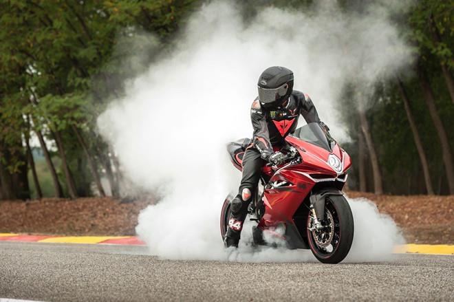 Sap co moto MV Agusta phien ban binh dan hinh anh