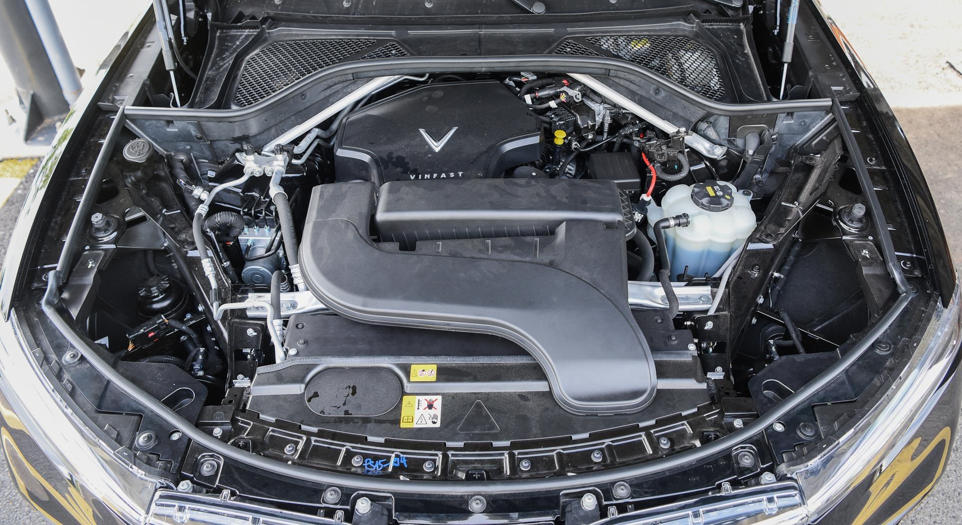 vinfast ban giao xe,  suv vinfast ban giao cho khach hang,  khach hang nhan xe suv vinfast anh 14