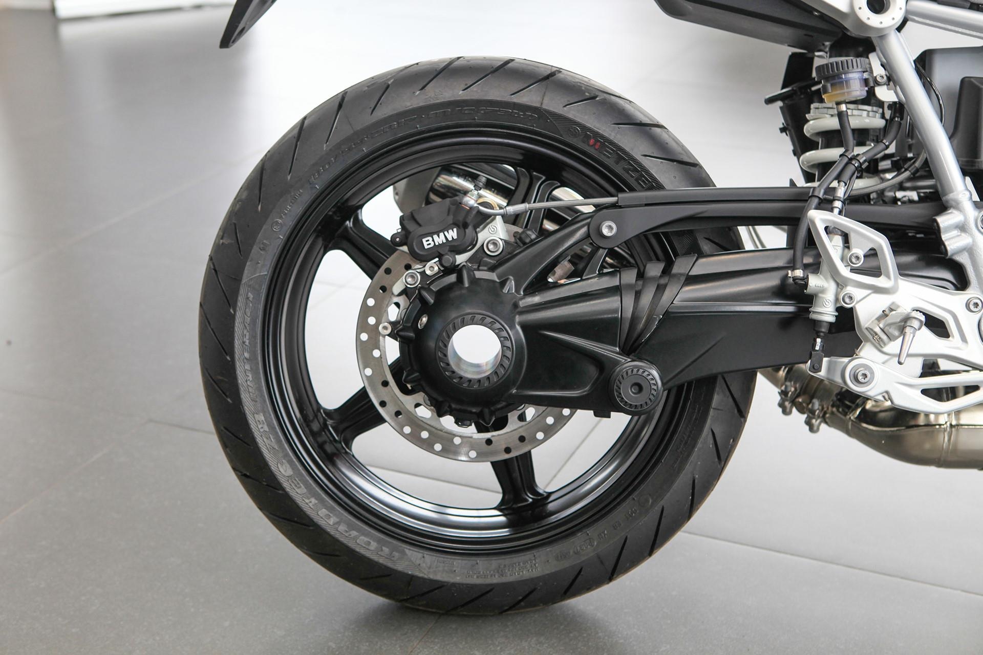 xe cafe racer chinh hang tai viet nam,  moto cafe racer chinh hang anh 15