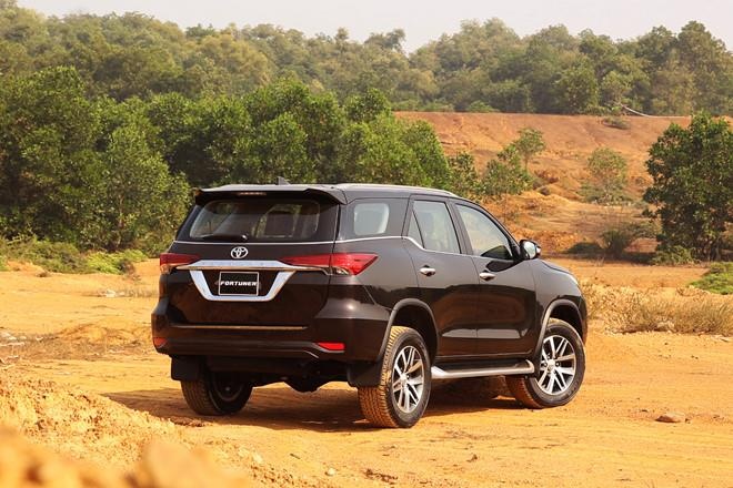 so sánh fortuner và everest ảnh 5 so sanh fortuner va everest anh 5