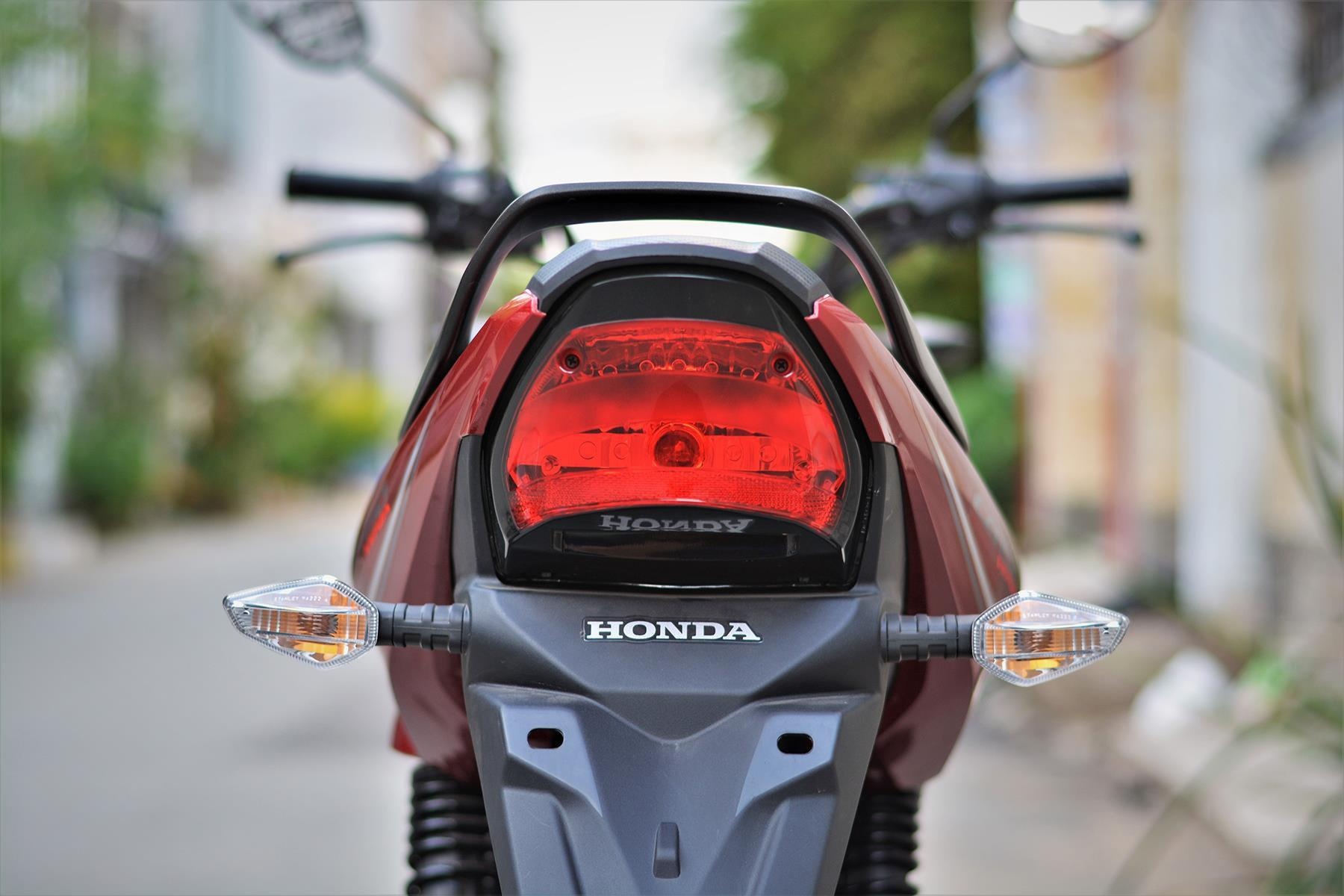 naked bike 150 cc dang chu y anh 18