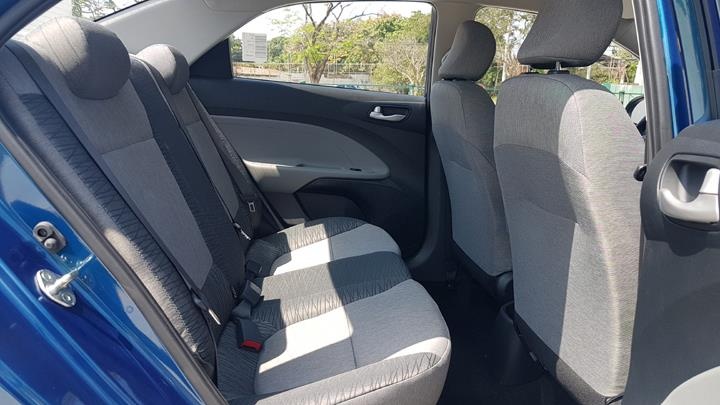 kia soluto sap ra mat,  kia soluto doi thu cua toyota vios anh 14